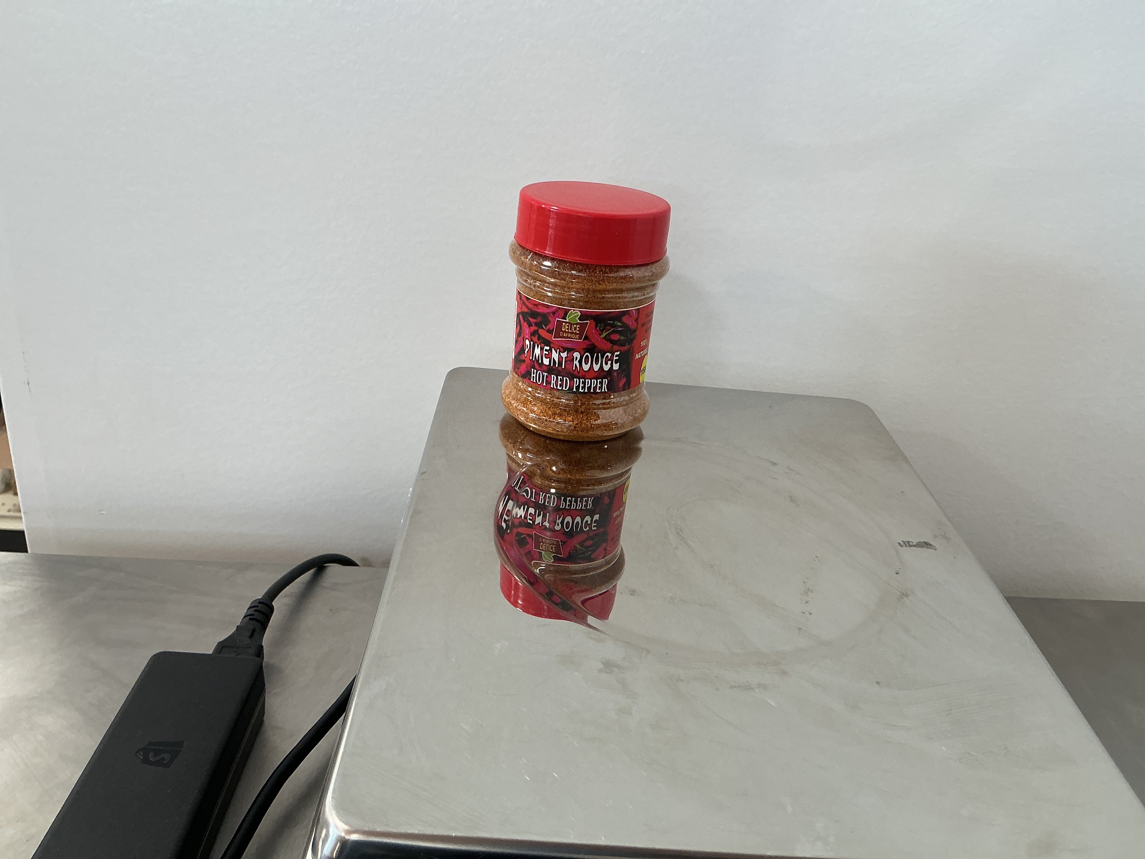 Delice Ground Hot Red Pepper - Piment Rouge (150g)