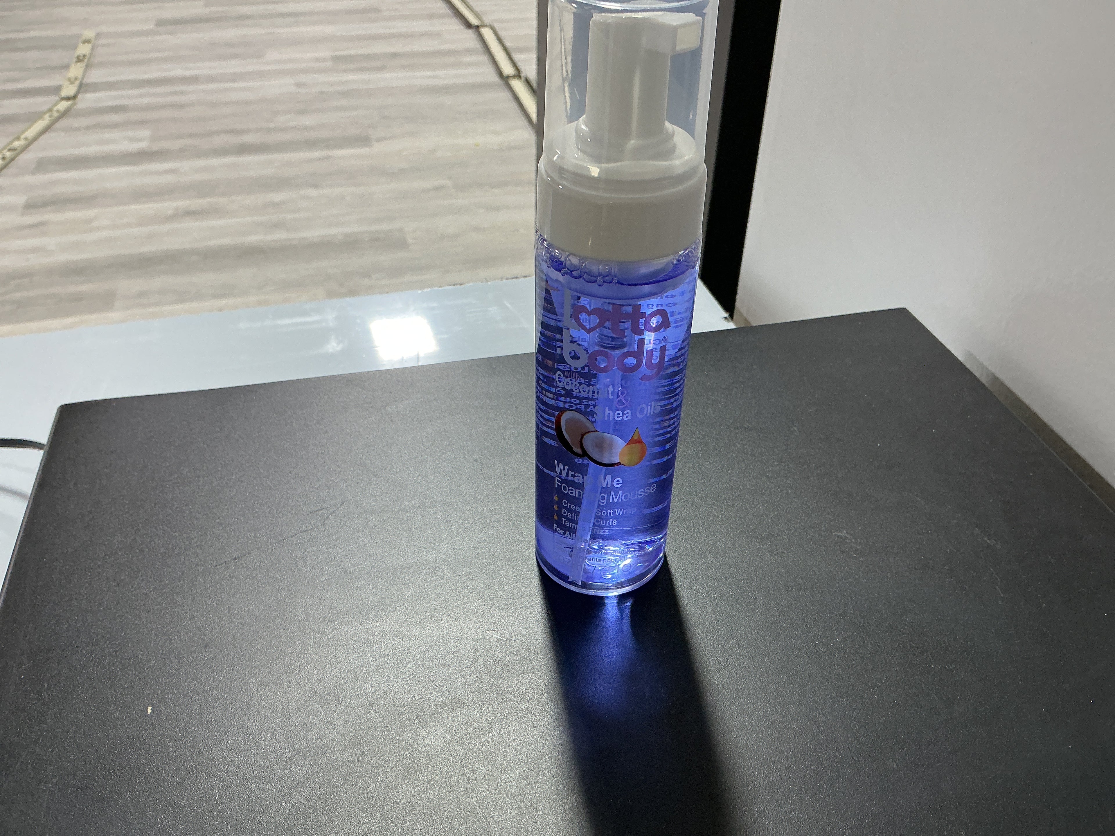 Lotta Body With Coconut Foaming Mouse 207Ml
